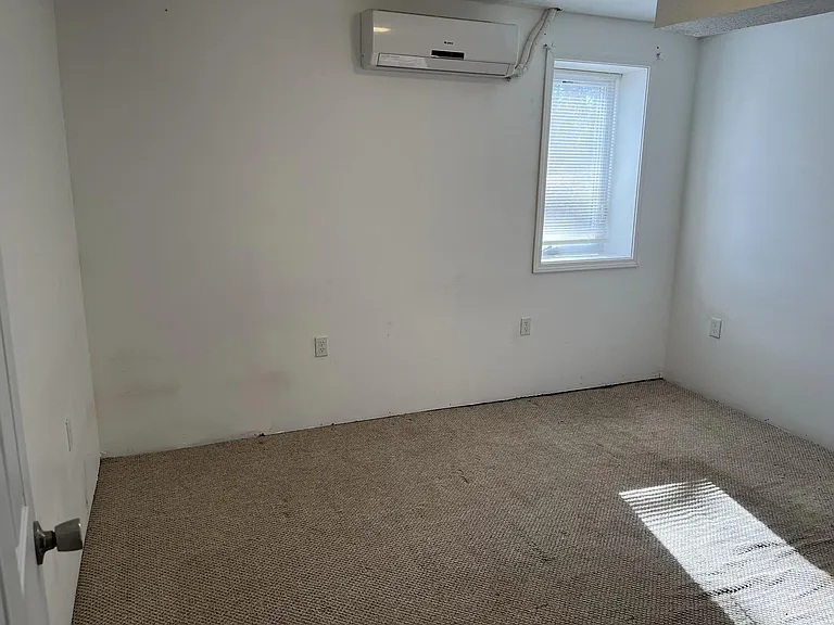1046 S Maguire Ter #A — Photo 7