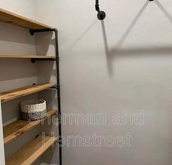 1118 Broad St — Photo 15
