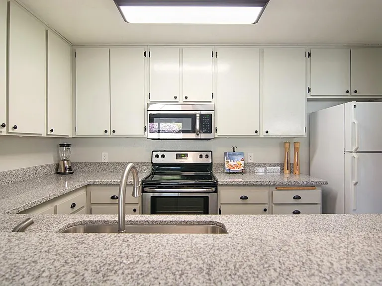 4050 Porte La Paz — Photo 16