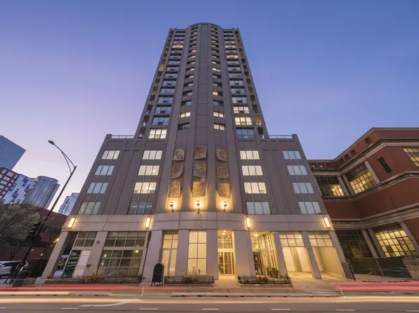 600 N Dearborn St APT 1512, Chicago, IL 60654
