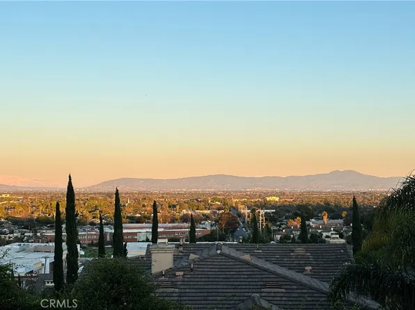 2155 Ridgeview Terrace Dr, Signal Hill, CA 90755