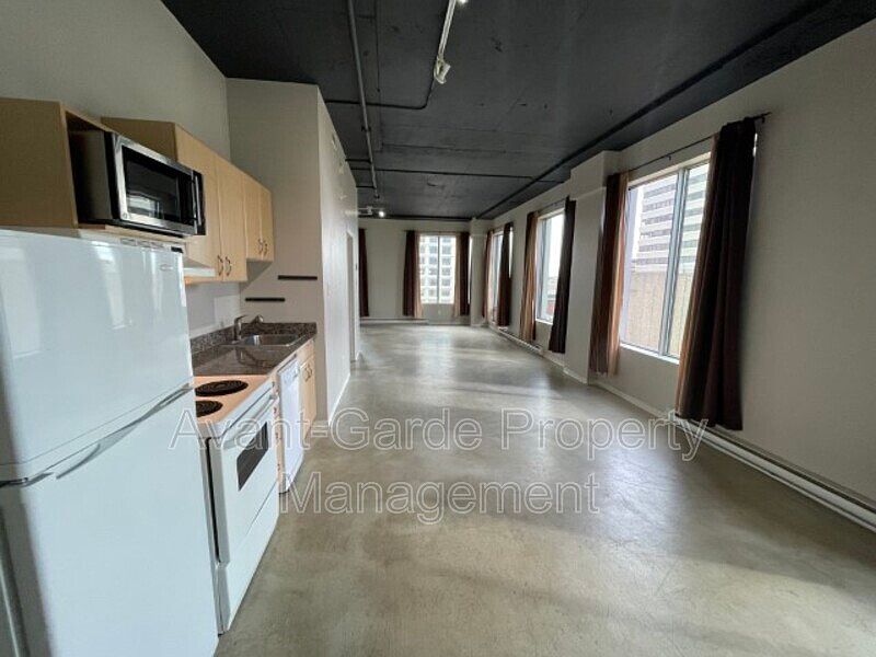 10024 Jasper Ave NW Edmonton, AB, T5J1R9 Apartments for Rent Zillow