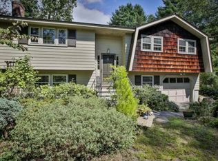 374 Davis Rd, Bedford, MA 01730