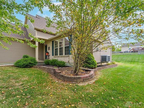 5th image of 455 Lake Haven Ct