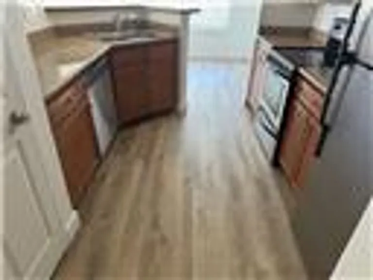 4400 S Jones Blvd #2012 — Photo 5