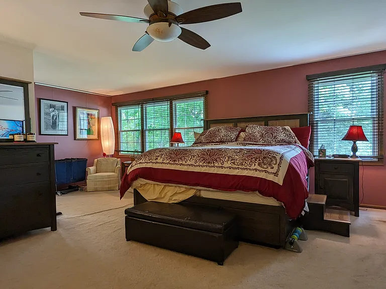 404 Orleans Ave — Photo 10