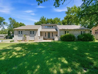 1300 E Cresthill Rd, Derby, KS, 67037