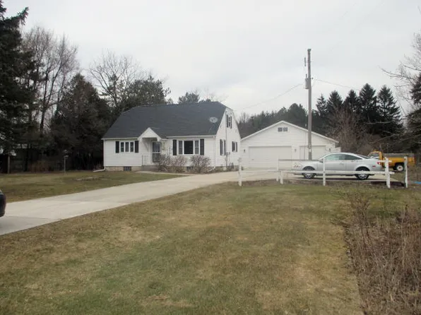 2032 Cth Vv, Two Rivers, WI 54241