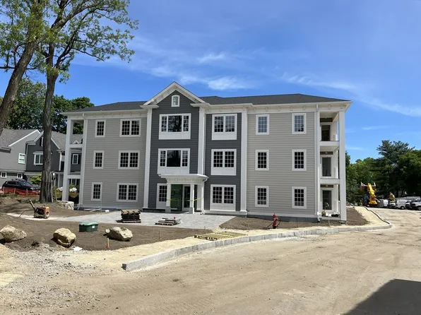 93 Bedford St #103, Lexington, MA 02420