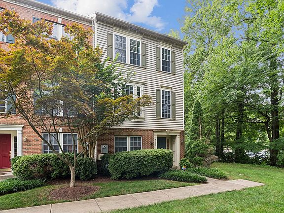 3rd image of 4322 Thomas Brigade Ln