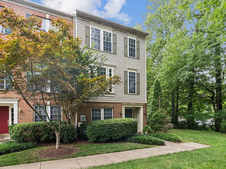 4322 Thomas Brigade Ln — Photo 3