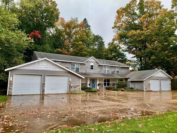 1324 S Hanover St APT 2, Hastings, MI 49058