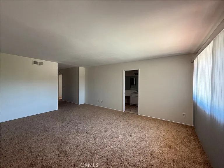 21417 Germain St — Photo 18