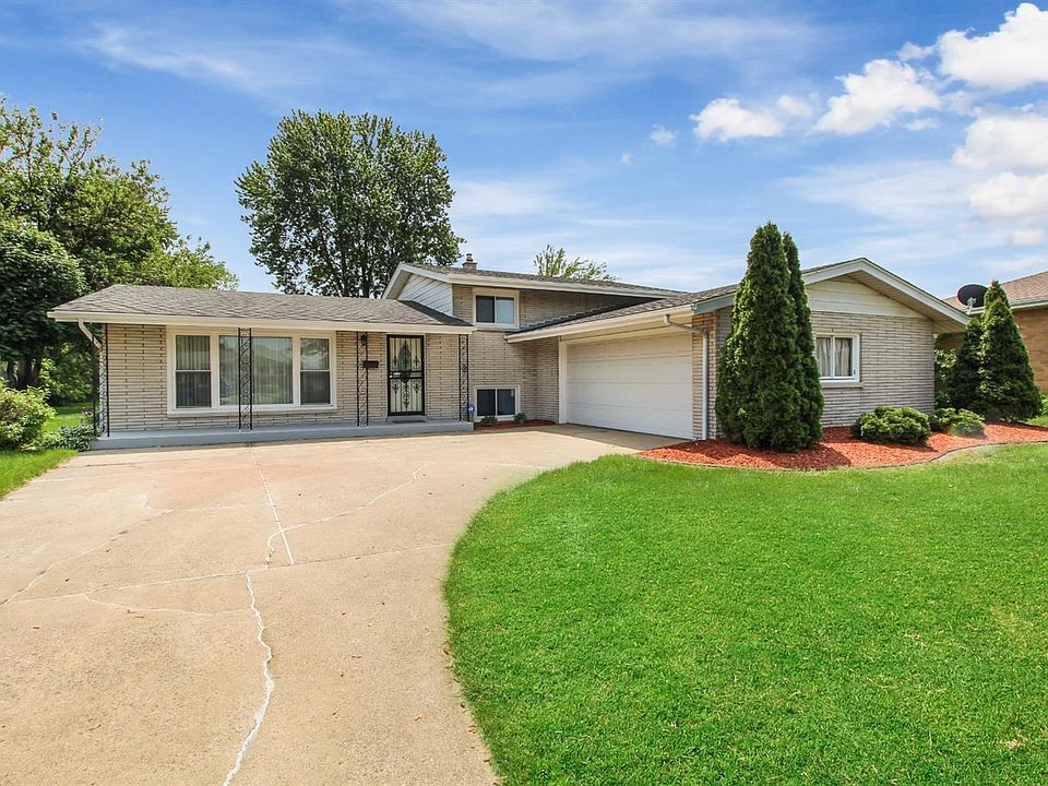 1st image of 3738 Boulevard Dr