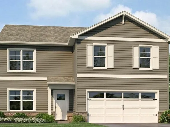 3690 Heritage Farm Ln, Amelia, OH 45102