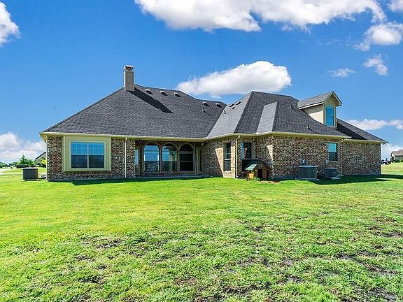 2nd image of 1133 Whirlaway Dr