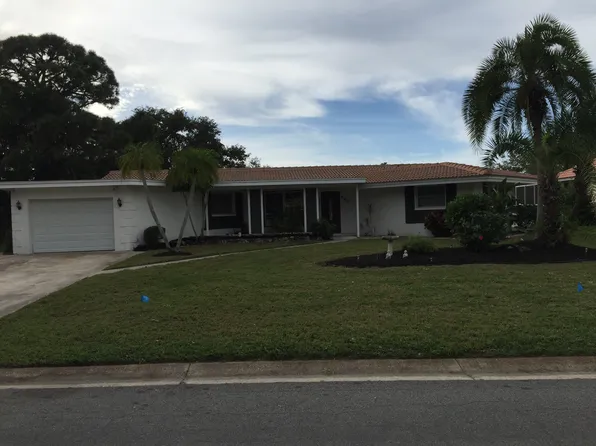 131 Degas Dr, Nokomis, FL 34275