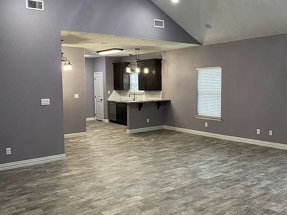 2nd image of 2424 Avenue C