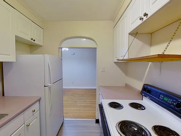 31 Parkwood St #3 — Photo 3