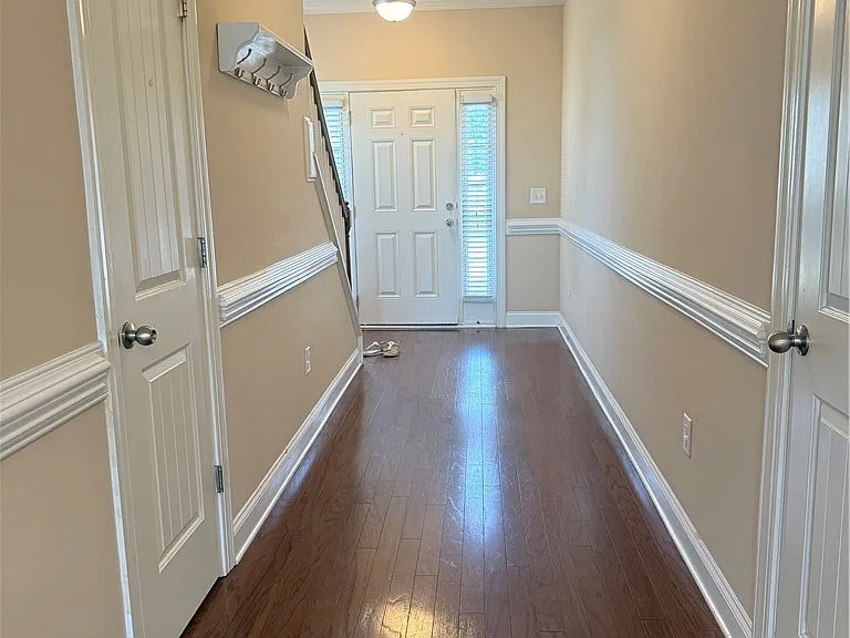 726 Century Dr — Photo 15