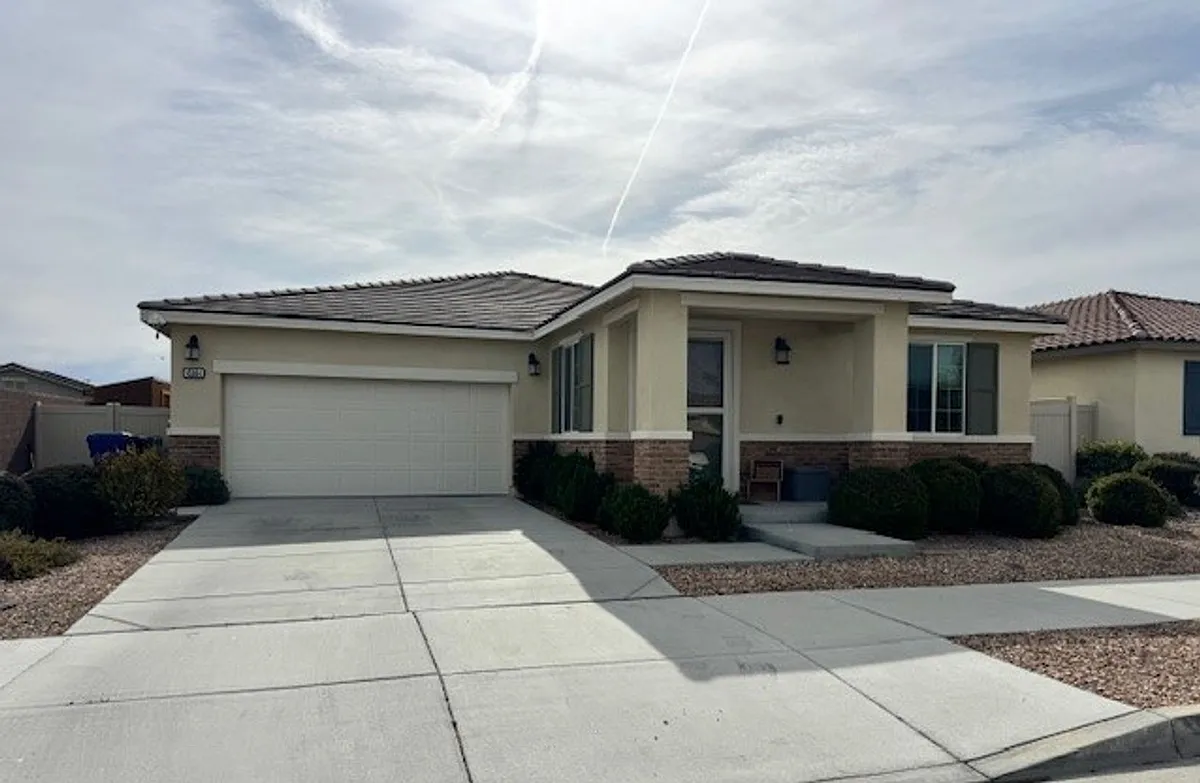 Building Photo - 45064 Moccasin Pl