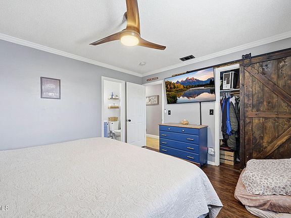 5th image of 900 Huffine Rd