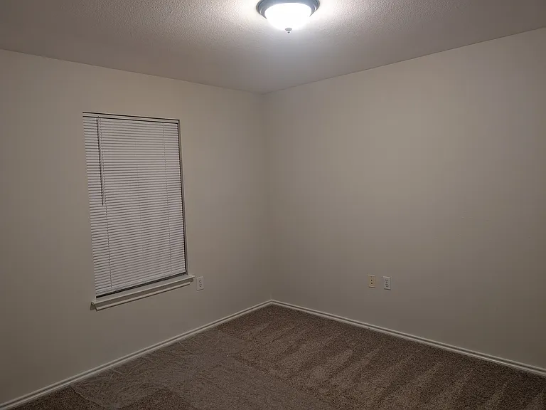 292 Housefinch Loop — Photo 8