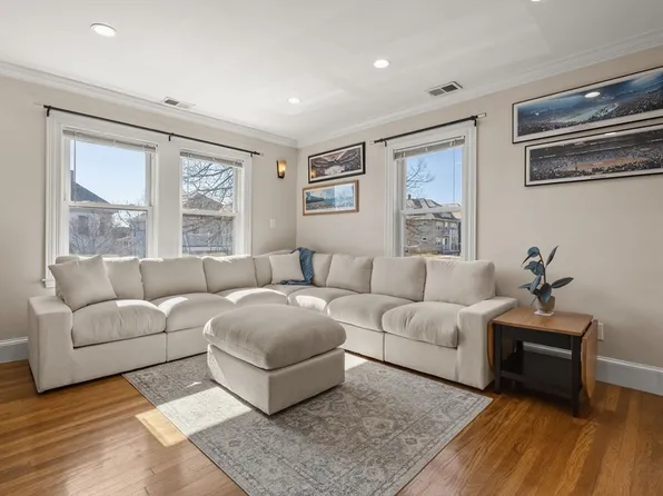 1487-1487 Centre St #2, West Roxbury, MA 02132