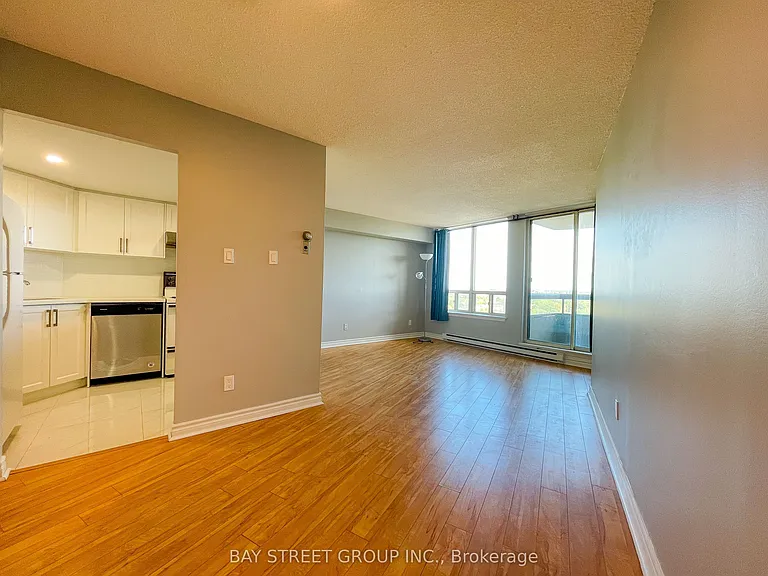 150 Alton Towers Cir #1007 — Photo 5