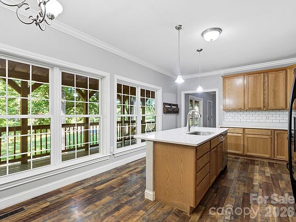 4th image of 35 Cedar Farm Rd
