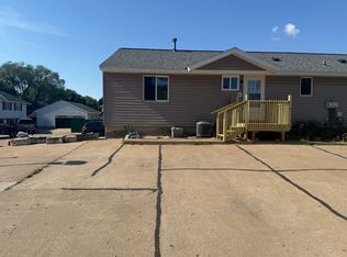 209 Sperbeck St #B, La Crosse, WI 54603