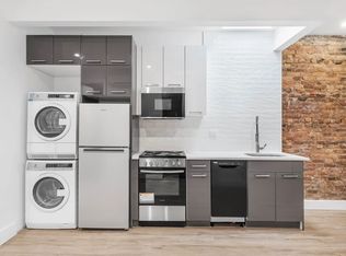 302 5th St #2A, Brooklyn, NY 11215