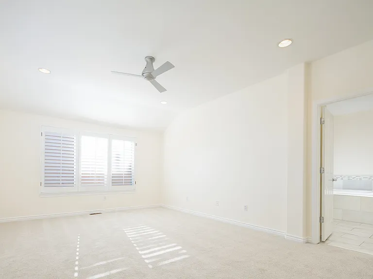 335 N Josephine St #A — Photo 42