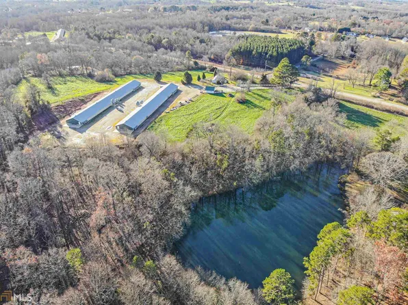 4260 Dicks Hill Pkwy, Mount Airy, GA 30563