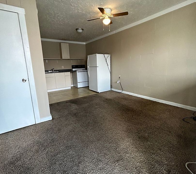 2nd image of 1018 W Lexington Ave APT 2