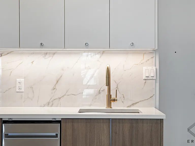 2913 Snyder Ave #4G — Photo 11