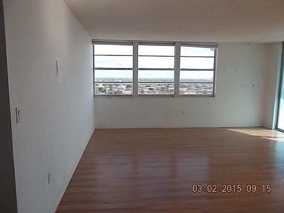 5th image of 1351 NE Miami Gardens Dr APT 1516E