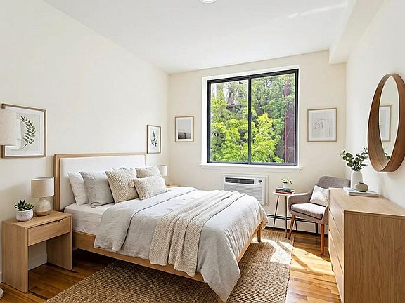 4th image of 41 Avenue B APT 3b