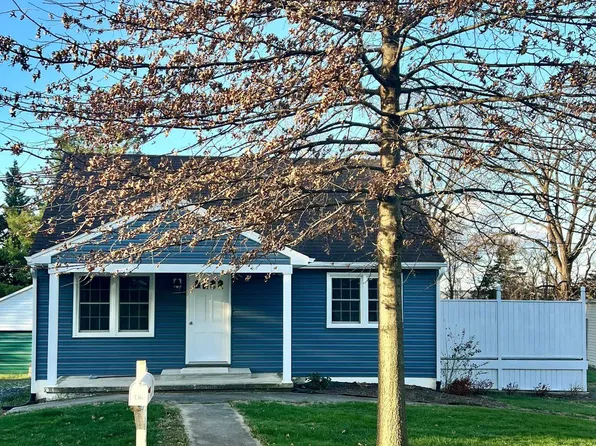 136 Montrose Dr, Fishersville, VA 22939