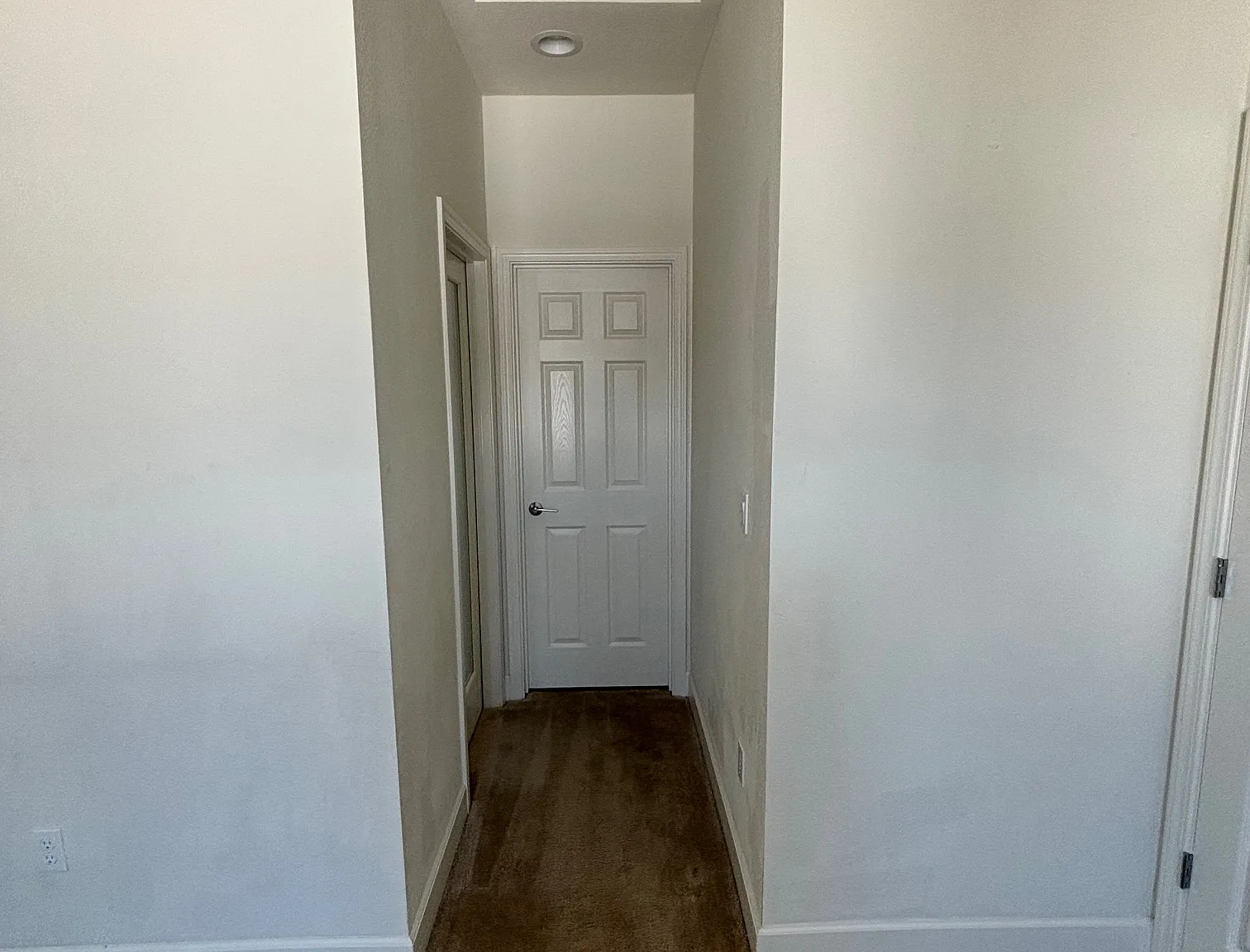 2 bed, 600 sqft, $2,000 — Photo 2