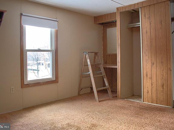 5th image of 435 Neitz Valley Rd