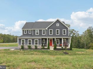 1 Granville Dr, Fredericksburg, VA 22405