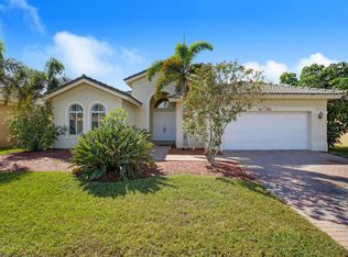 146 Bella Vista Way, Royal Palm Beach, FL 33411