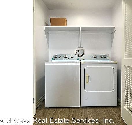3rd image of 8746 Burnet Ave Unit 201