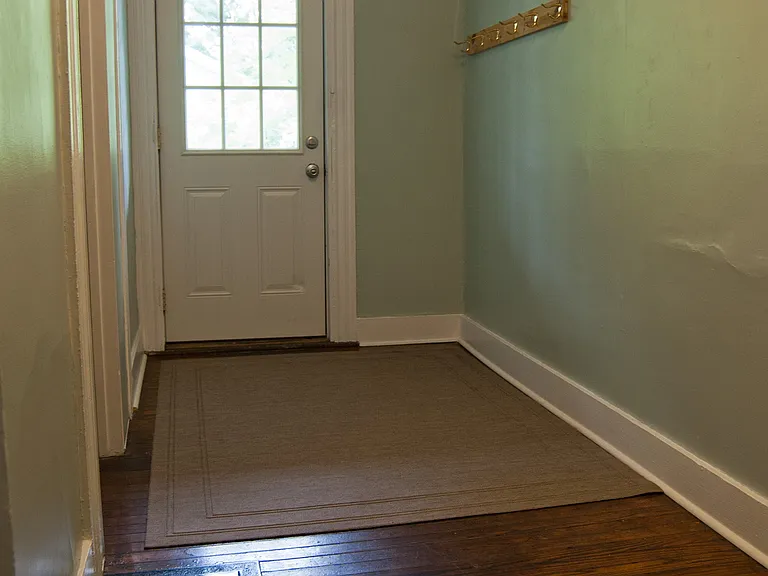 205 Pleasant St — Photo 18