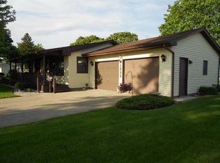 1008 N Church St, Roanoke, IL