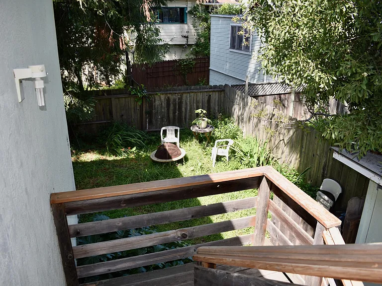 1815 Derby St #C — Photo 13