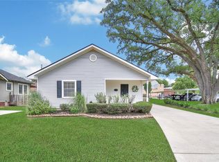 307 Lawrence St, Tomball, TX 77375