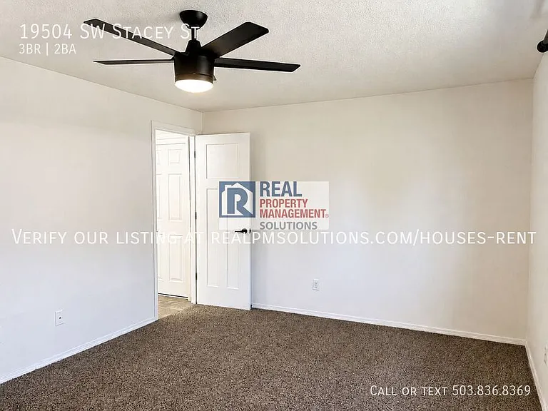 19504 SW Stacey St — Photo 27