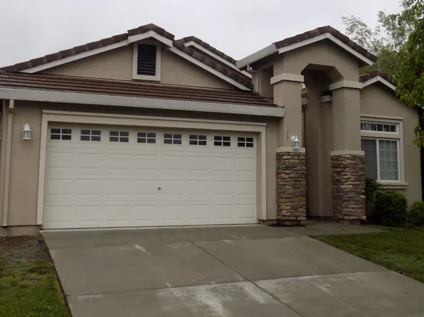 11 Petrel Ct, Sacramento, CA 95834